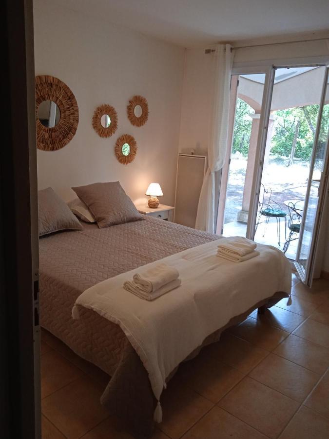 Chez Marie Bed & Breakfast Régusse Dış mekan fotoğraf