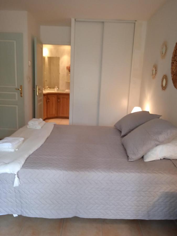 Chez Marie Bed & Breakfast Régusse Dış mekan fotoğraf