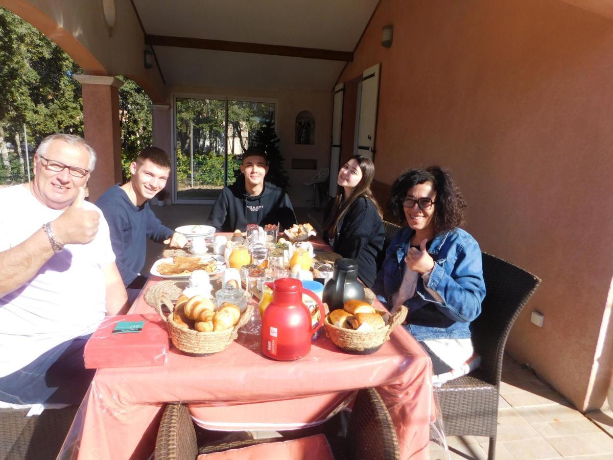 Chez Marie Bed & Breakfast Régusse Dış mekan fotoğraf