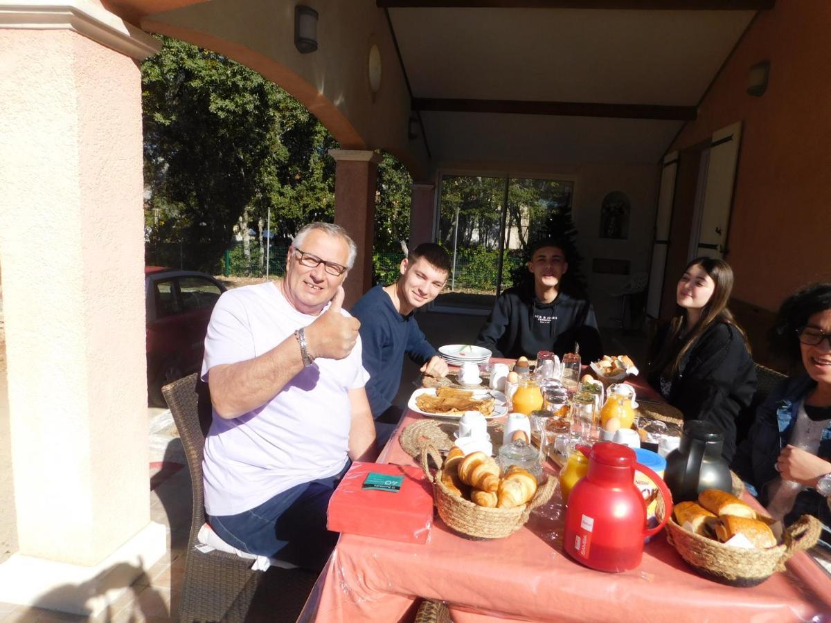 Chez Marie Bed & Breakfast Régusse Dış mekan fotoğraf